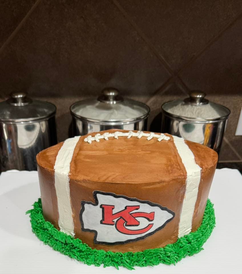 Chiefs Cake